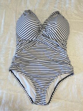 Victoria’s Secret one piece swimsuit